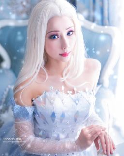 Güzel bacaklı güzel kızlar