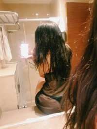 Beyaz tenli çıtı pıtı escort bayan Mevsim