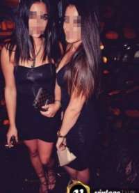 Büyülü havasını bedeninde taşıyan Zehra