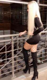 Çarpıcı güzelliği olan Raciye