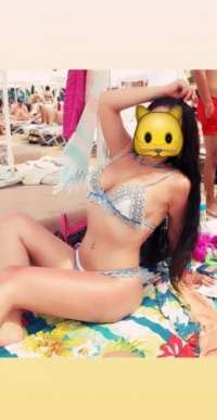 Erkeklerin sunduğu sarışın escort bayan Ceyda
