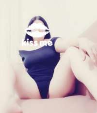 Erotik bir masaj yapabilen Leylagül