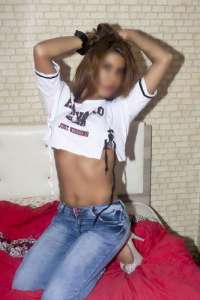 Farklı Hikayeleri Yaşatan Mersin Escort Bayan Hanife