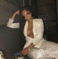 Göz kamaştırıcı bir bayan Hayat