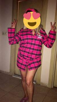 Harika sıkı dolgun kalçalara sahip Melis