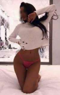 Hayal Kurulası Vücudu Olan Sevişen Escort İpek