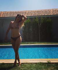 Her istediğinizi yapacak Hadise