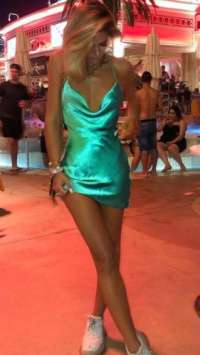 Her isteklerinizi yapacağ olan escort Seliz