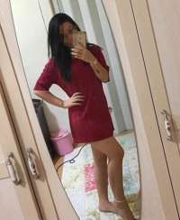 Hislerinizde Şevkatli Olabilecek Seksi Kadın Beril