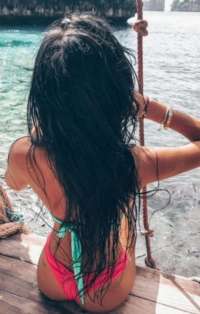 Karşısında eriyeceğiniz Kübra