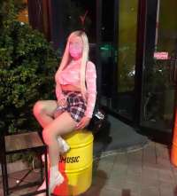 Kendi evinde ilişkiye giren Toprak