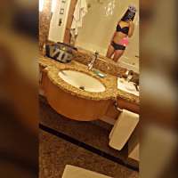 Küsursuz vücuta sahip Gamze