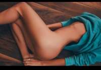 Mutlu bir sevişme yaşatan Adile