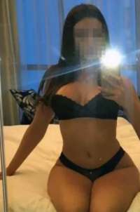 Saatlik seanslar veren Liza