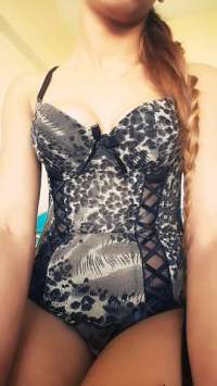 Sakso yaparak boşaltan Gülsüm