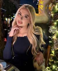 Şehrin en çekici bayanı Canan