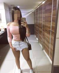 Şehvet saçan bedeni olan Elya