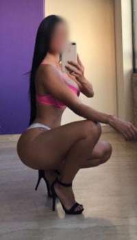 Seks hayatını geliştirmeye devam eden Mercan