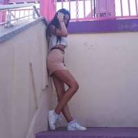 Seksi bir minyon escort Solmaz