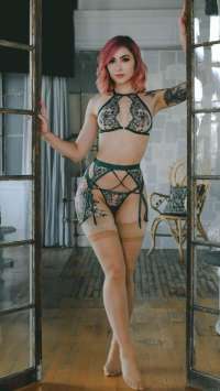 Seksi ve güzel kızlar