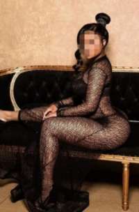 Tüm bedenini sana açacak Suna