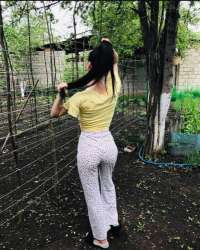 Tutkulu bir kadın Gülay