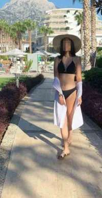 Yatakta güzel sevişen Canan