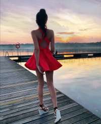 Yatakta tam bir kaplana dönüşen Selma