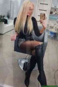 Yatakta tarzlar değiştiren Alsu