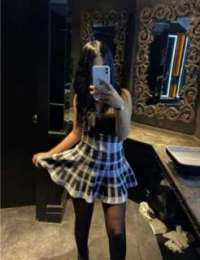 Zayıf ve çekik gözlü escort Hazal