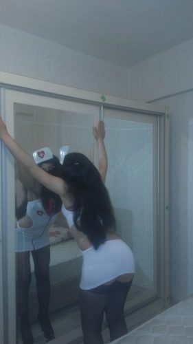 Alçak Gönüllü Escort Bayan Aksel