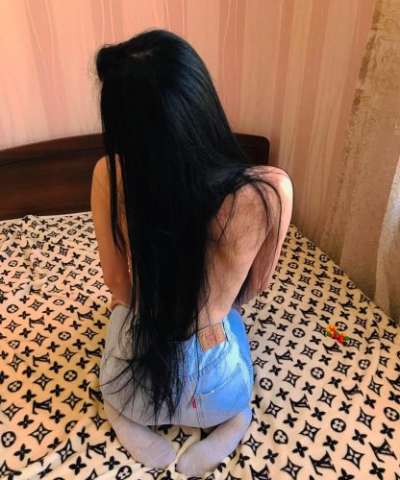 Çeşitli kostümlerle dünyanızı renklendirecek Buse