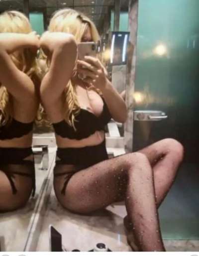 Eşsiz ve kıvrımlı vücut hatları olan Aydan