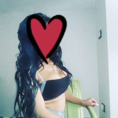 Fiziği ile misafirlerini karşılayan Nigar