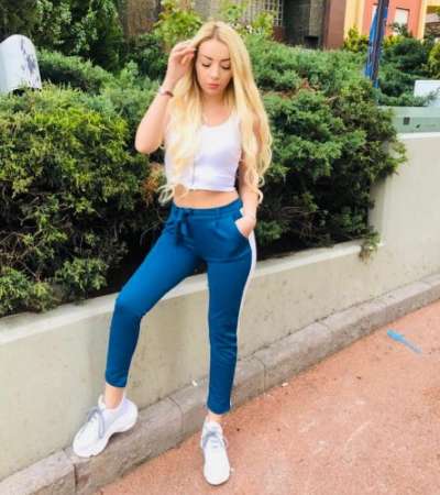 Kusursuz ve çekici escort İrem
