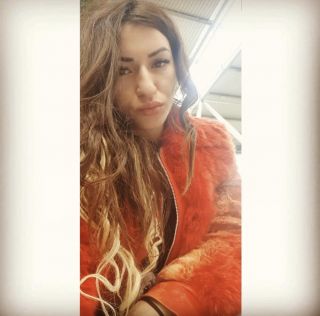 Muhteşem bir escort Papatya
