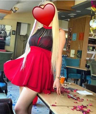 Yüz ve vücut güzelliği olan Alsu