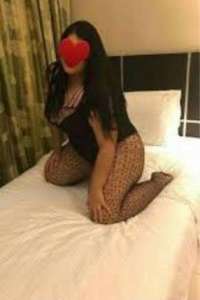 Arkadaşlık kurmayı çok istiyen Nur