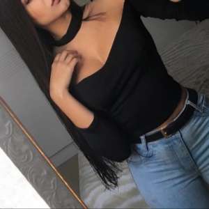 Bakımlı olmayı seven Leyli