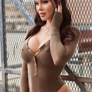  Baştan çıkarıcı deneyimler yaşatan Meltem