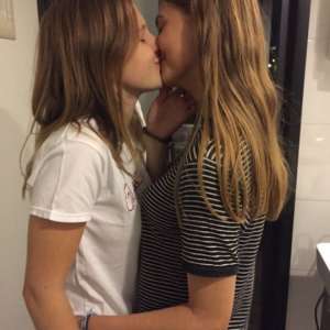 beyler sevdiğiniz kız lezbiyen 