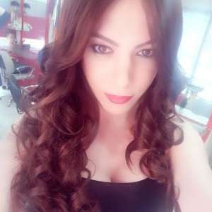 Gerçek fotoğraflarıyla göz kamaştıran Mine