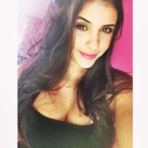 Güzel yüzlü bir escort Ahu