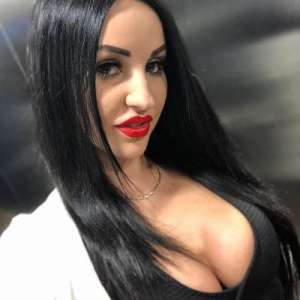 Heyecan verici escort Rasime