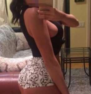 Neşeli escort bayan Ecenur