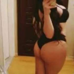 Saatlik seanslar veren Liza