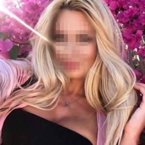 Sarışın esmer güzeli Tuğbe