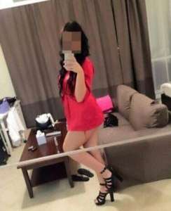 Zevkdolu sevişmeler yaşatan Melis